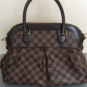 Louis Vuitton purse